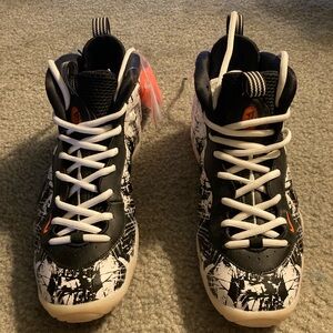 Nike Foamposites size 6 1/2 Y